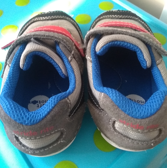 Stride Rite soft motion shoes - Picture 3 of 5